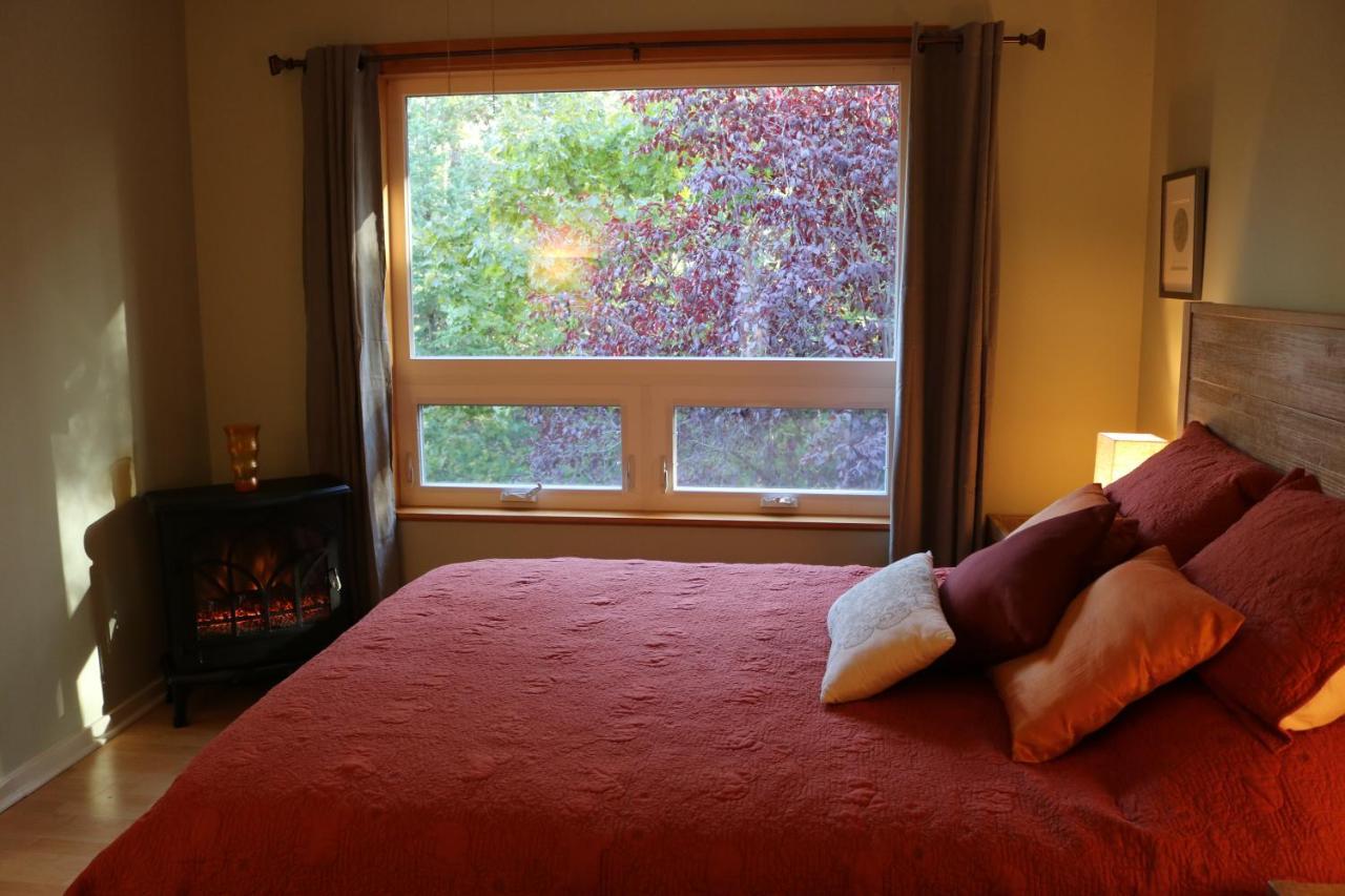 Five Elements Lodge B&B With Outdoor Spa Fernwood Exterior photo