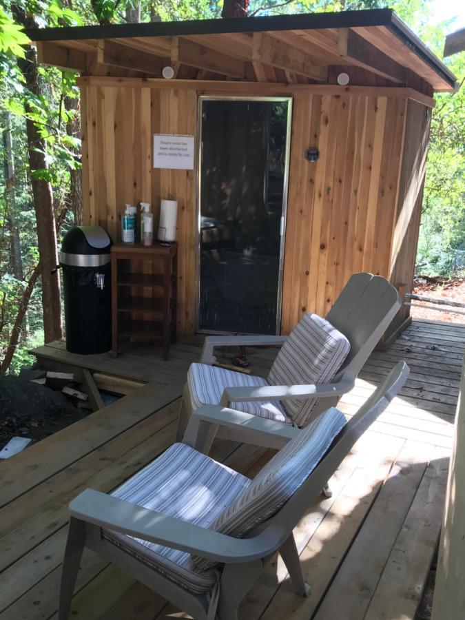 Five Elements Lodge B&B With Outdoor Spa Fernwood Exterior photo