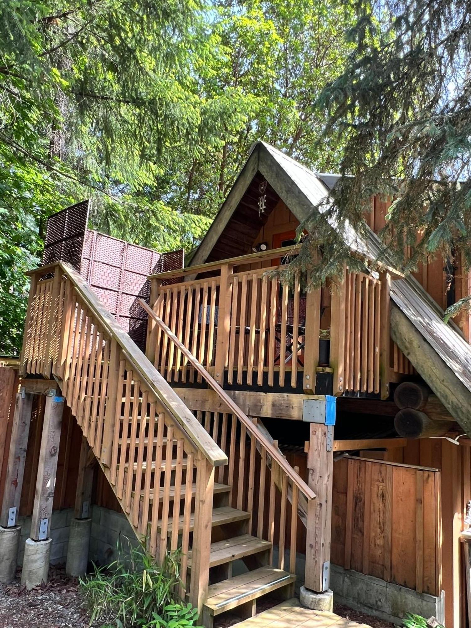 Five Elements Lodge B&B With Outdoor Spa Fernwood Exterior photo